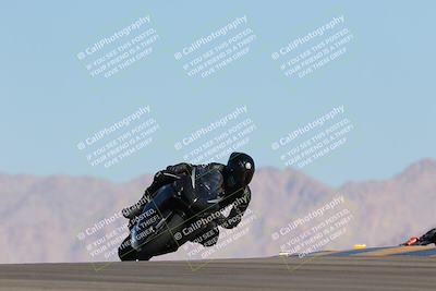 media/Oct-01-2023-SoCal Trackdays (Sun) [[4c570cc352]]/Turn 9 Set 1 (950am)/